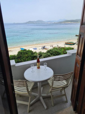 Beach House Antonis
